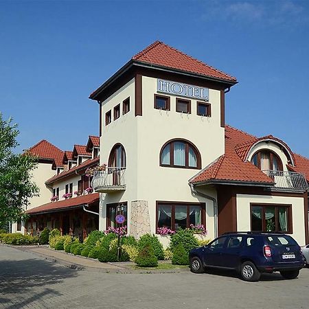 Hotel Tyniecki Krakow Ngoại thất bức ảnh